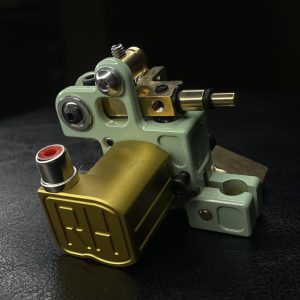 RHINO HUNTER 7 (MINT&GOLD)
